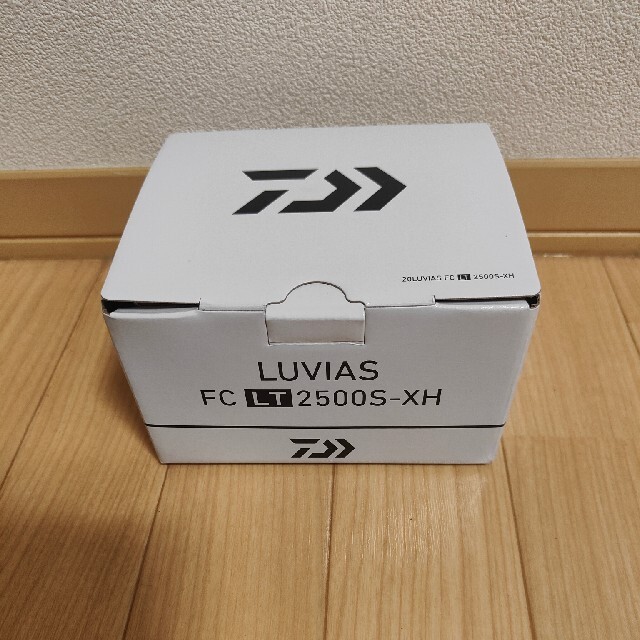 DAIWA(ダイワ)の新品未使用 ダイワ 20ルビアス FC LT2500S-XH スポーツ/アウトドアのフィッシング(リール)の商品写真