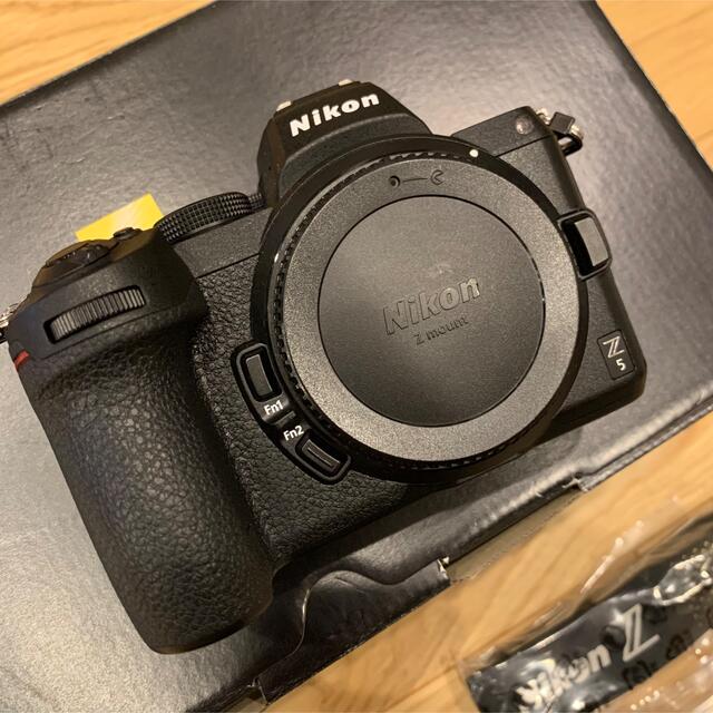 Nikon(ニコン)のニコン Z5 ボディ ミラーレス一眼 スマホ/家電/カメラのカメラ(ミラーレス一眼)の商品写真