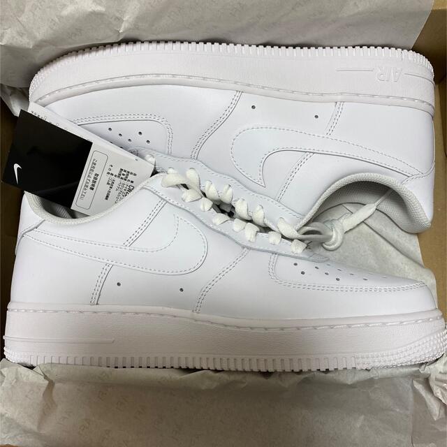 NIKE(ナイキ)の最安値‼️【新品未使用品】AirForce1 Low ホワイト 26.5㎝ メンズの靴/シューズ(スニーカー)の商品写真