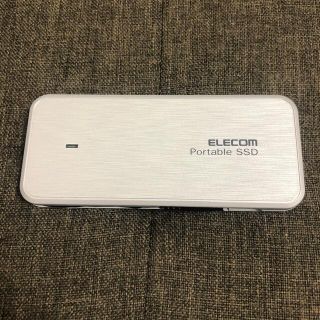 エレコム(ELECOM)のelecom 外付けSSD 120G ESD-EC0120GRD(PC周辺機器)