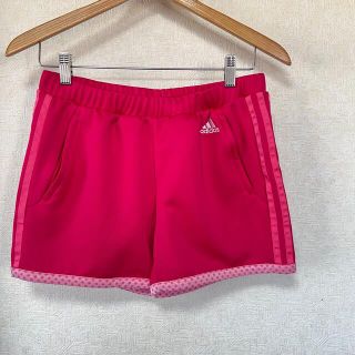 アディダス(adidas)のadidas アディダス ショートパンツ　レディース(ショートパンツ)