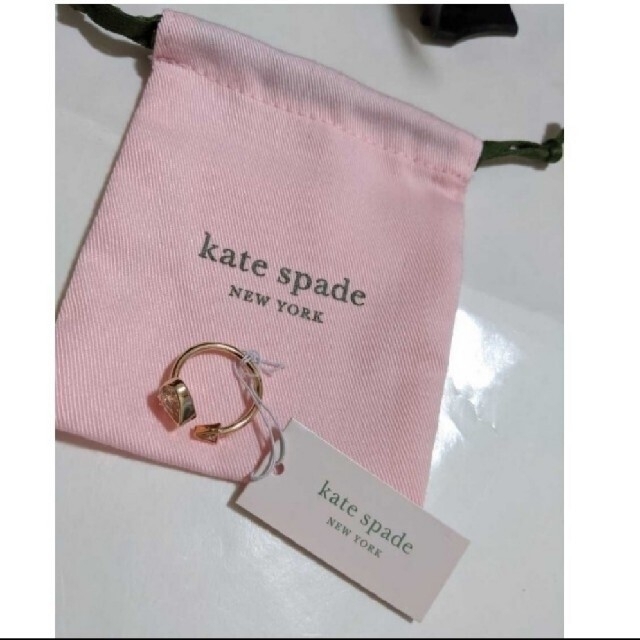 kate spade new york(ケイトスペードニューヨーク)の【新品】kate spade ケイトスペード ロックソリッドストーンハートツイス レディースのアクセサリー(リング(指輪))の商品写真