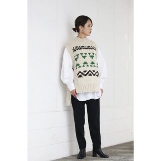 「ハイクhyke新品 COWICHAN SWEATER VESTカウチンベスト ...