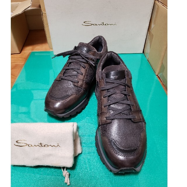 Santoni(サントーニ)の【未使用】Santoni　サントーニ レザースニーカー　ダークブラウン　６ハーフ メンズの靴/シューズ(スニーカー)の商品写真