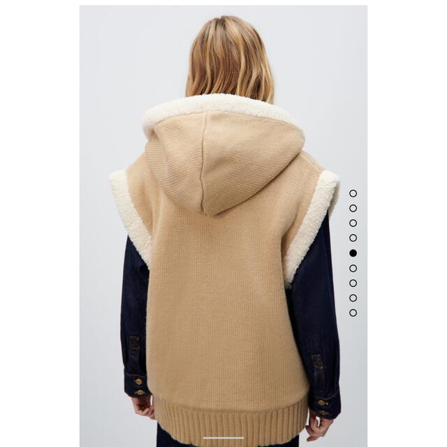 ZARA ボアベスト ZARA コントラストフェイクボアベスト