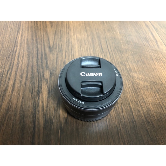 Canon(キヤノン)の【なぁん様専用】ミラーレス一眼　Canon EOS M10 レンズ2個付き スマホ/家電/カメラのカメラ(ミラーレス一眼)の商品写真