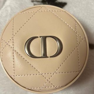 クリスチャンディオール(Christian Dior)のディオールスキン フォーエヴァー クッションパウダー ゴールデンナイツ(フェイスパウダー)