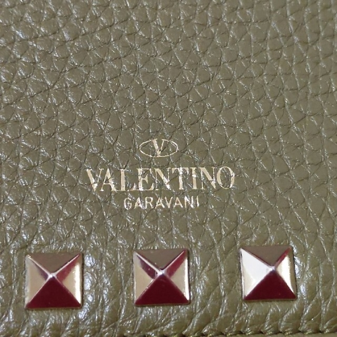 【ヴァレンティノ】ガラヴァーニ　レザースタッズ　二つ折り財布
