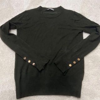 ザラ(ZARA)のZARA カーキ ニット ゴールドボタン カットソー 緑 袖ボタン ザラ(ニット/セーター)