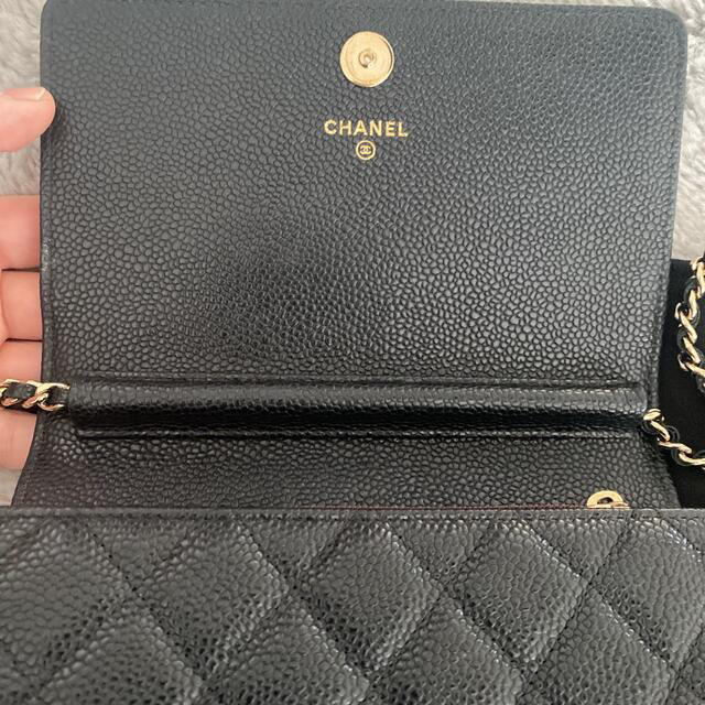 CHANEL(シャネル)の正規品　CHANEL シャネル　ミニバッグ　財布　ミニチェーンクラッチ　ブランド レディースのバッグ(ショルダーバッグ)の商品写真