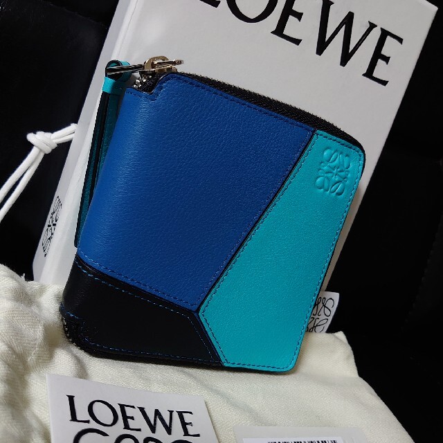 新品未使用 LOEWE ロエベ　折り財布 Puzzle ジップウォレット