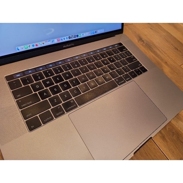 Apple(アップル)のMacBook Pro 15インチ 2016 USキーボード スマホ/家電/カメラのPC/タブレット(ノートPC)の商品写真