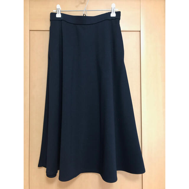 GU(ジーユー)のGU フレアー ロングスカート L 紺 レディースのスカート(ロングスカート)の商品写真