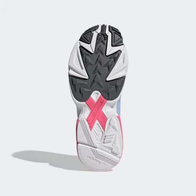 adidas(アディダス)の《新品》adidas アディダス　ファルコン　ブラックピンク レディースの靴/シューズ(スニーカー)の商品写真