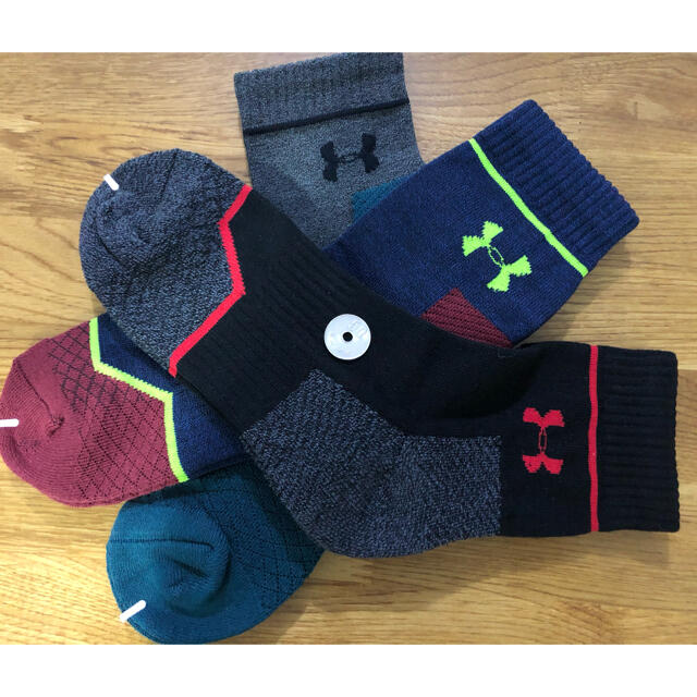 UNDER ARMOUR(アンダーアーマー)の新品アンダーアーマーUNDER ARMOUR メンズソックス靴下3足セット218 メンズのレッグウェア(ソックス)の商品写真