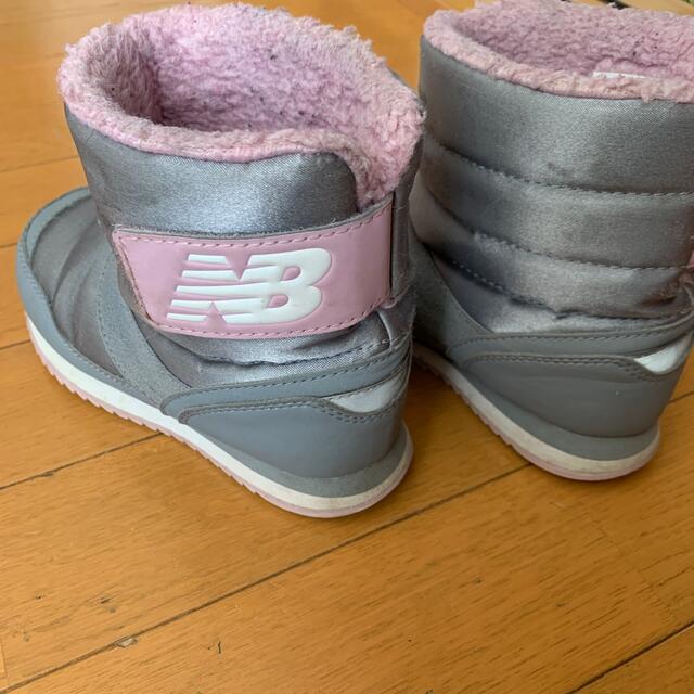 New Balance(ニューバランス)のニューバランス　スノーブーツ　18 キッズ/ベビー/マタニティのキッズ靴/シューズ(15cm~)(ブーツ)の商品写真