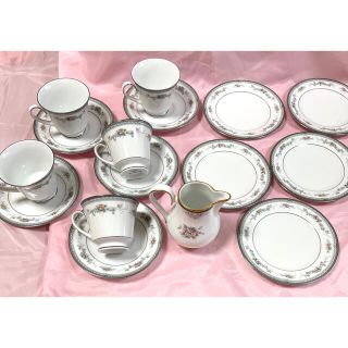 ノリタケ(Noritake)のノリタケ　コーヒーカップ&ソーサー　ケーキ皿　ミルクピッチャー　5客セット(グラス/カップ)