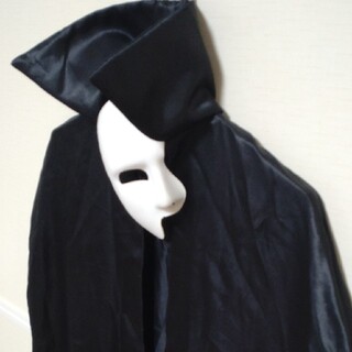 オペラ座の怪人 怪人のマント 仮面 キャラクターグッズ 仮装 ハロウィンの通販 ラクマ