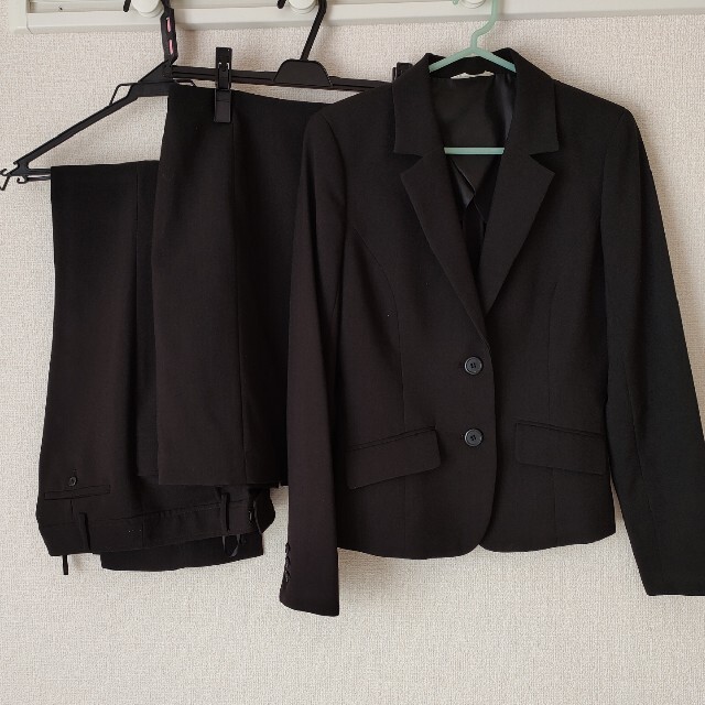 Avail(アベイル)のスーツ3点セット（ジャケット、スカート、パンツ） レディースのフォーマル/ドレス(スーツ)の商品写真