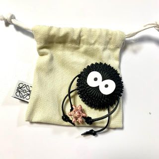 LOEWE - ロエベ×千と千尋 ススワタリ スタッズ チャームの通販 by
