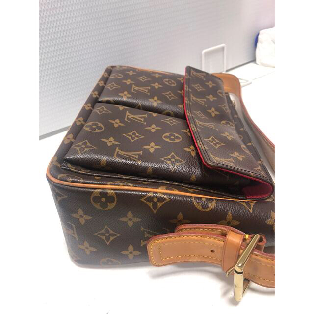 LOUIS VUITTON(ルイヴィトン)のルイヴィトン LOUIS VUITTONヴィバ シテ モノグラムショルダーバッグ レディースのバッグ(ショルダーバッグ)の商品写真