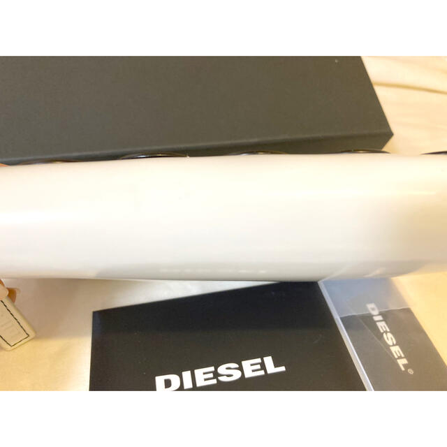 DIESEL(ディーゼル)のDIESEL ディーゼル JADDAA ファスナー折り財布 内側レザー 白 レディースのファッション小物(財布)の商品写真