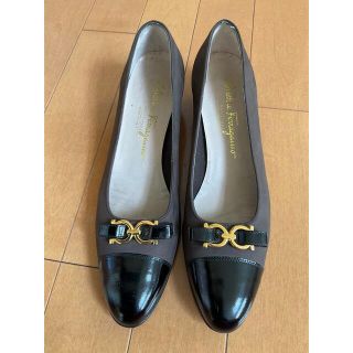 サルヴァトーレフェラガモ(Salvatore Ferragamo)のフェラガモ　パンプス　2足おまとめ　専用(ハイヒール/パンプス)