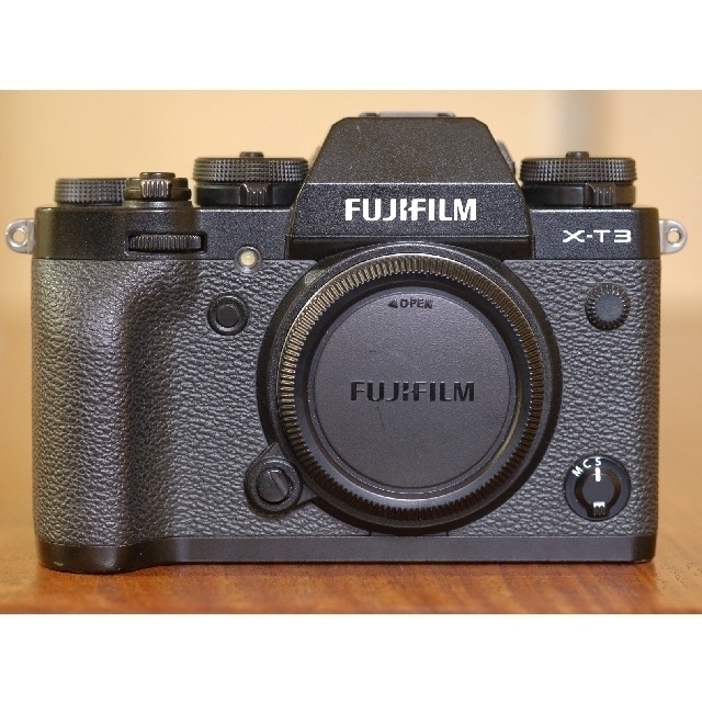 富士フイルム FUJIFILM X-T3 ボディブラック　保証アリ