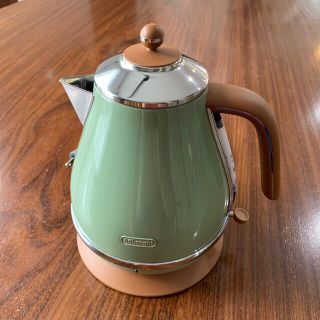 デロンギ(DeLonghi)の専用ページ　デロンギ　電気ケトル　1.0ℓ 新生活にも(電気ケトル)