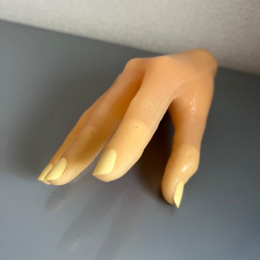 ハンドくん　右手　検定用セット コスメ/美容のネイル(ネイル用品)の商品写真