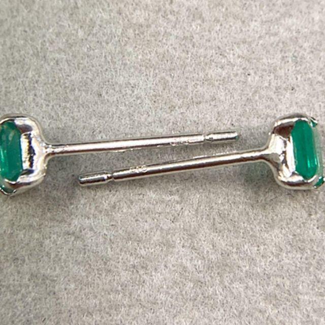 プラチナpt900 ピアス エメラルド0.26 0.16ct 未使用 新品 | gulatilaw.com