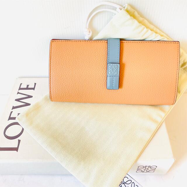 未使用　LOEWE ロエベ ラージ バーティカルウォレット 二つ折り長財布約175cmマチ