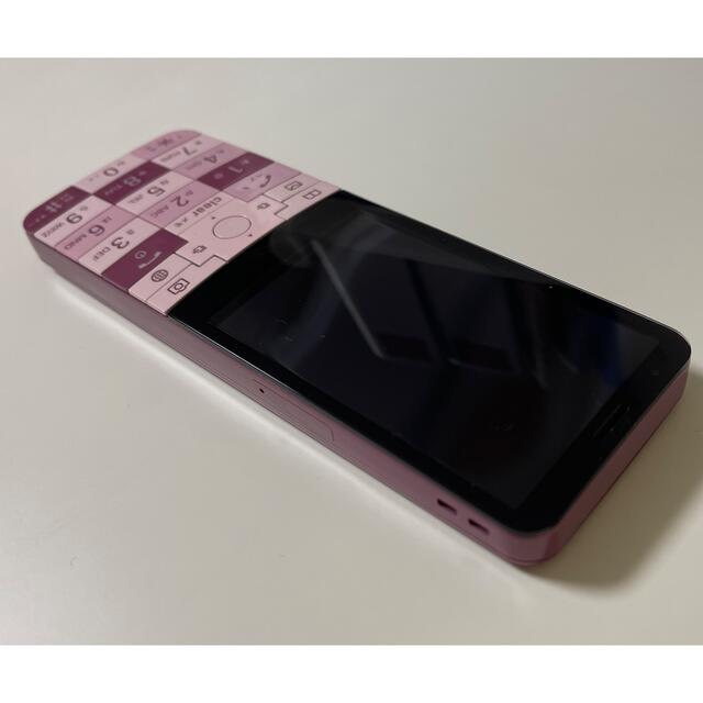 infobar xv チェリーベリー　simフリー　美品　simロック解除済 スマホ/家電/カメラのスマートフォン/携帯電話(携帯電話本体)の商品写真