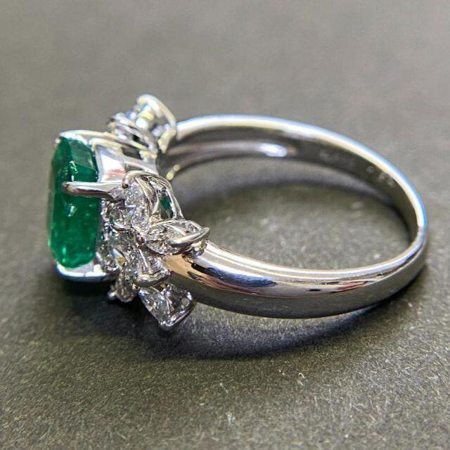 Pt900 逸品 エメラルドリング　E1.76ct　D0.65ct レディースのアクセサリー(リング(指輪))の商品写真