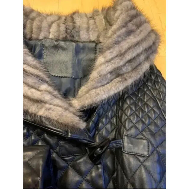 おすすめ 羊革 本革 ロングファー付きコート レディースのジャケット/アウター(毛皮/ファーコート)の商品写真