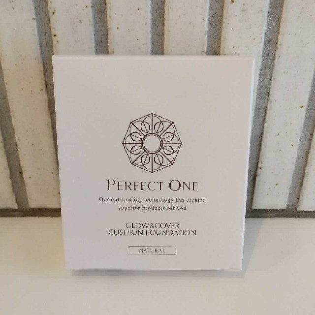 PERFECT ONE(パーフェクトワン)のパーフェクトワン　グロウ&カバークッションファンデーション　レフィル コスメ/美容のベースメイク/化粧品(ファンデーション)の商品写真