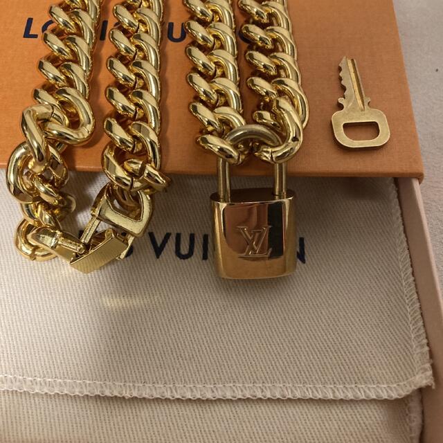 LOUIS VUITTON(ルイヴィトン)のルイヴィトン　パドロック　超超極太ネックレスチェーン付き60センチ メンズのアクセサリー(ネックレス)の商品写真