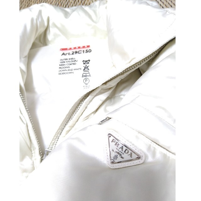 PRADA プラダ ダウンコート 売り切れ必至! hensensfreres.fr