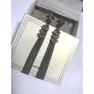 ヴェラウォン(Vera Wang)のオルガブランカ　リリー　イヤリング(イヤリング)