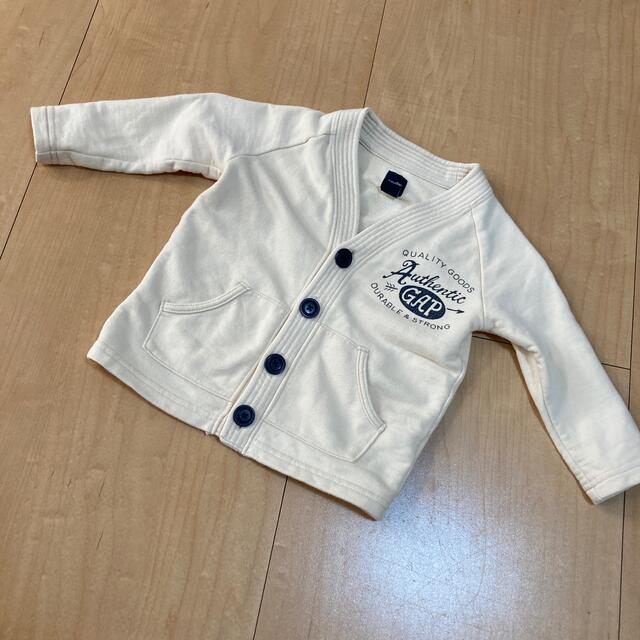 babyGAP(ベビーギャップ)のGAP カーディガン　男の子　80 キッズ/ベビー/マタニティのベビー服(~85cm)(カーディガン/ボレロ)の商品写真