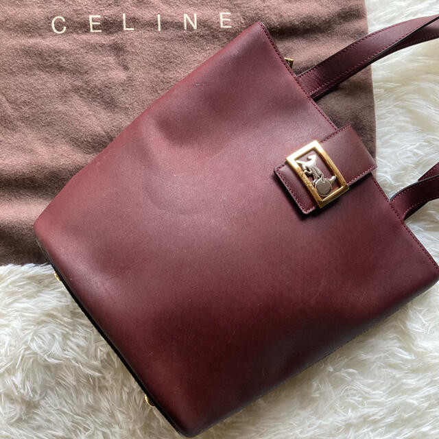 celine(セリーヌ)の美品✨　セリーヌ　トートバッグ　馬車金具　ゴールド金具　ワンショルダー　ボルドー レディースのバッグ(トートバッグ)の商品写真