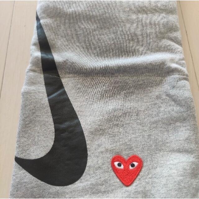 COMME des GARCONS(コムデギャルソン)のNIKE×CDG コラボ パーカー フーディー play メンズのトップス(パーカー)の商品写真