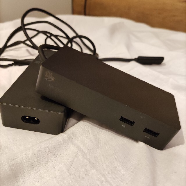 Microsoft Surface Dock PD9-00009 1