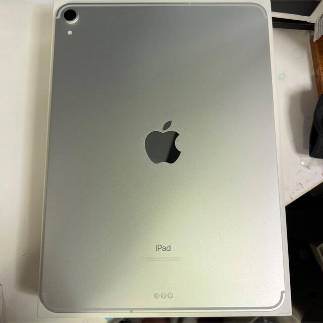 iPad(アイパッド)の【極美品】iPad Pro11【Wi-Fi＋セルラー】SIMフリー64GB スマホ/家電/カメラのPC/タブレット(タブレット)の商品写真