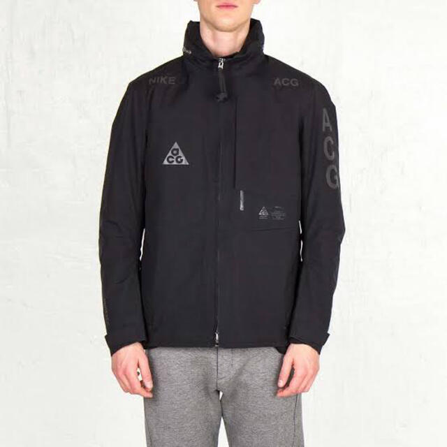 NIKE lab ACG 2 in 1 System Jacket.