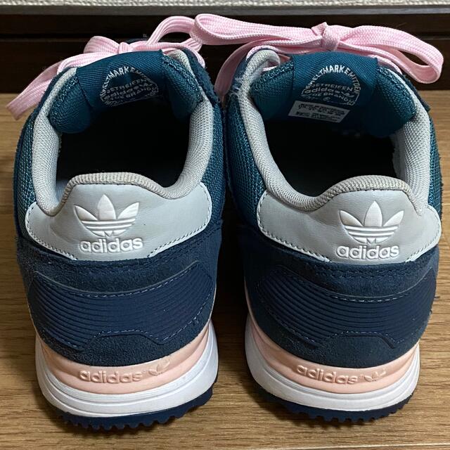 adidas(アディダス)のadidas アディダス　スニーカー　レディース レディースの靴/シューズ(スニーカー)の商品写真