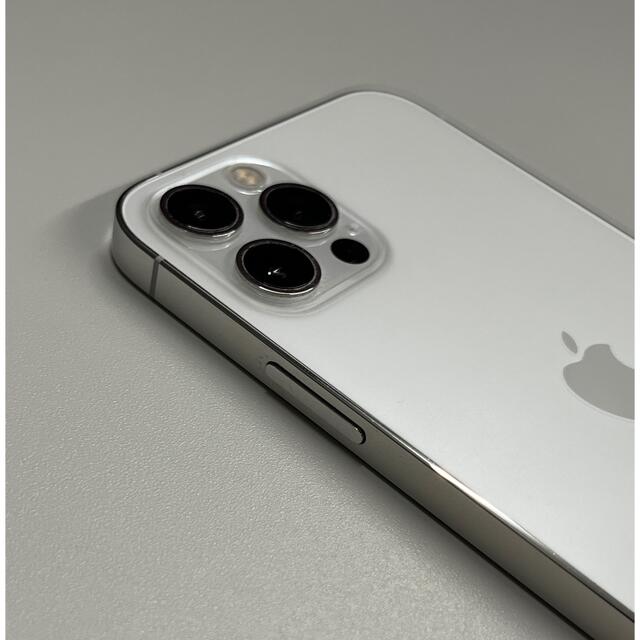 Apple(アップル)の【シルバー 128GB】iPhone12 pro simフリー スマホ/家電/カメラのスマートフォン/携帯電話(スマートフォン本体)の商品写真
