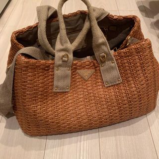 プラダ(PRADA)のPRADA カゴバッグ　かなりレア　美品(かごバッグ/ストローバッグ)