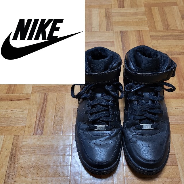 NIKE(ナイキ)のナイキ エアフォースワン エアフォース ミッド ブラック オールブラック メンズの靴/シューズ(スニーカー)の商品写真