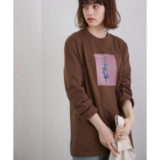 ロペ(ROPE’)のフラワーフォトTシャツ(Tシャツ(長袖/七分))